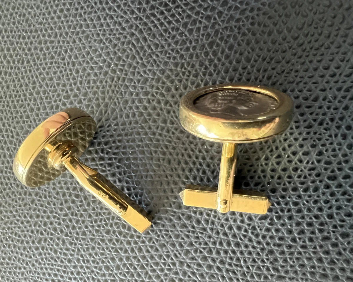 Manschettenknöpfe mit antiken Goldmünzen